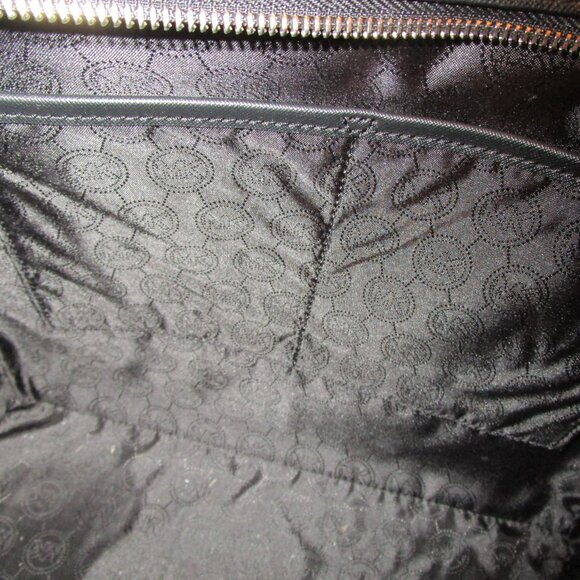 Michael Kors Large Selma Satchel - Picture 9 of 10